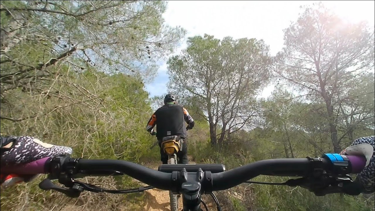 Una bajada con mucho flow.  // Los Morenos //