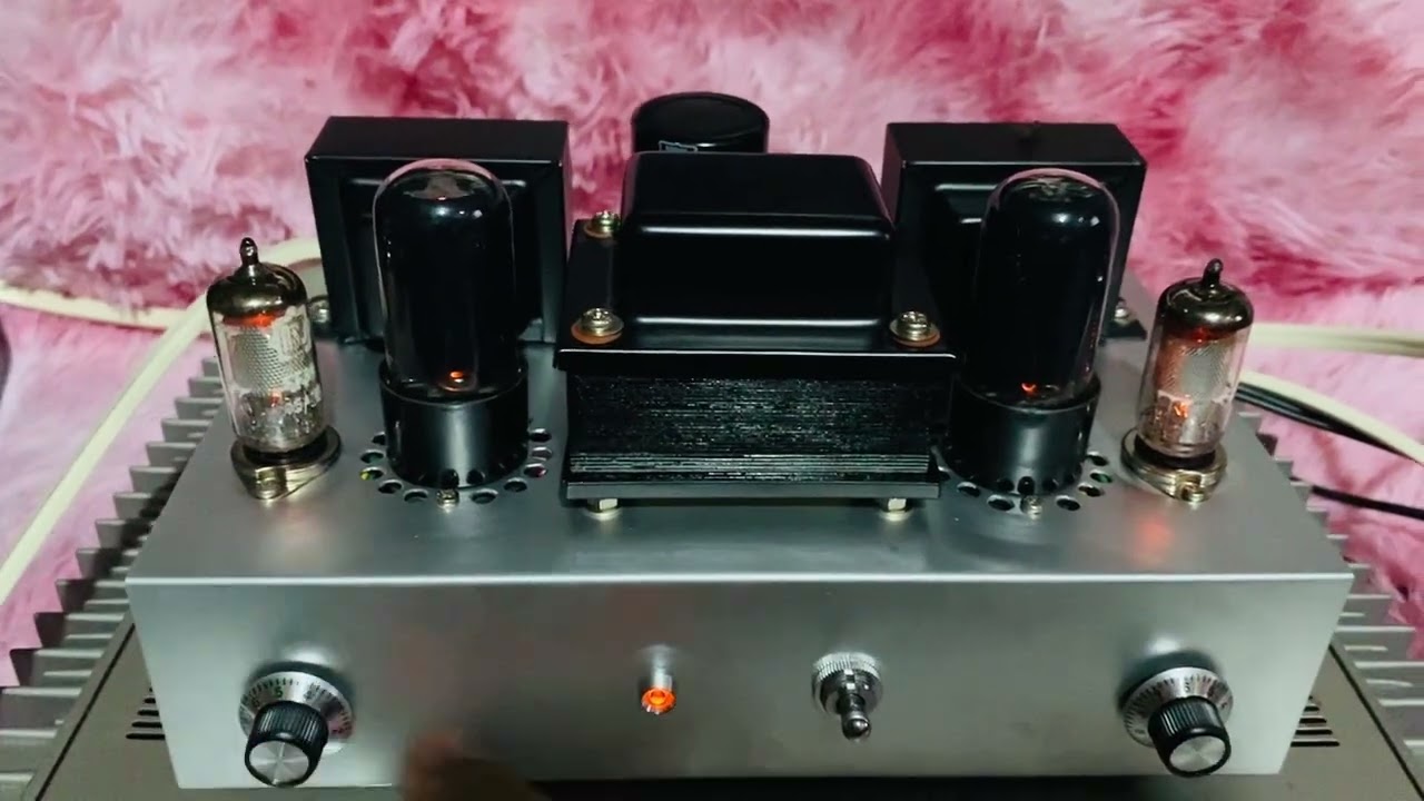 Amply đèn 6v6gt . 8 triệu 500 . LH 0835 556 567