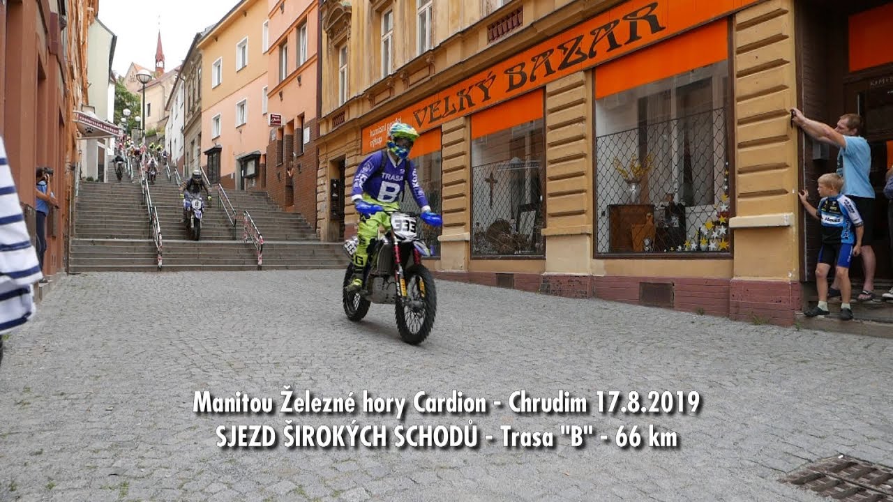 Manitou Železné hory Cardion - sjezd širokých schodů - Chrudim 17.8.2019