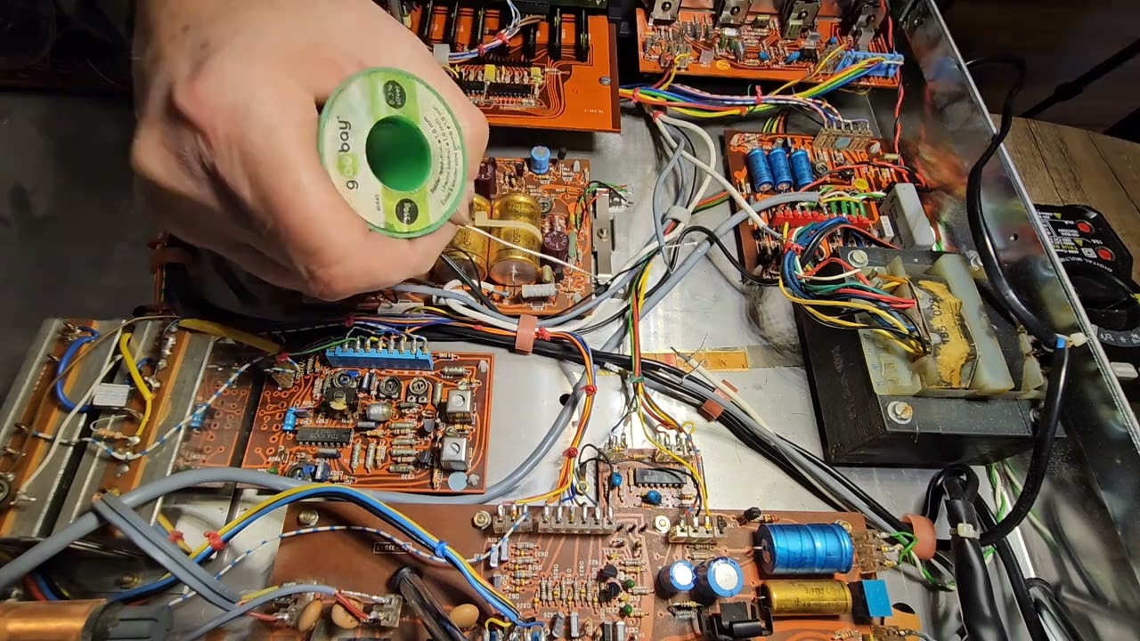 Hi-Fi erősítő hangszóróvédelem utólag, avagy egy 