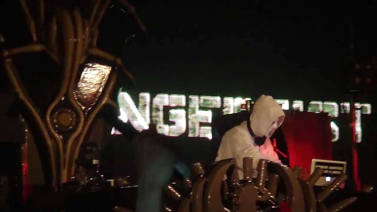 BASSLEADER 2011 || ANGERFIST LIVE || HD