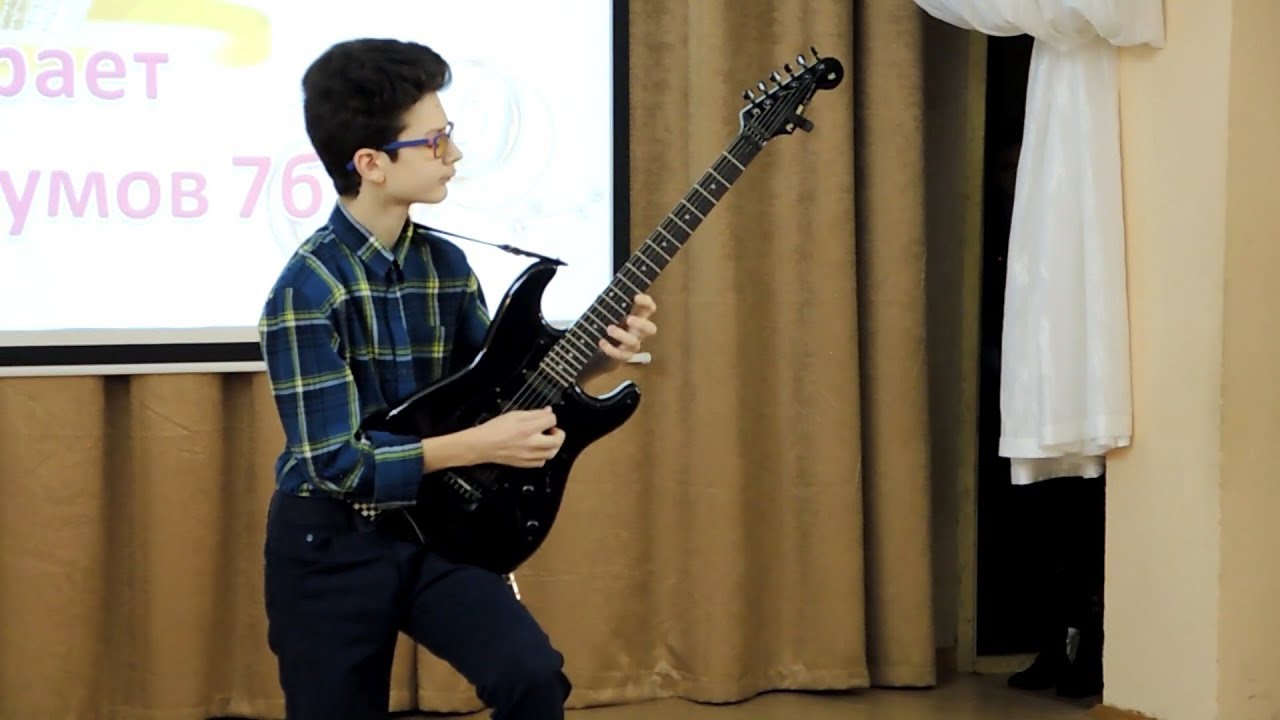 Max Ostro live at school &mdash; Scarified by Racer X