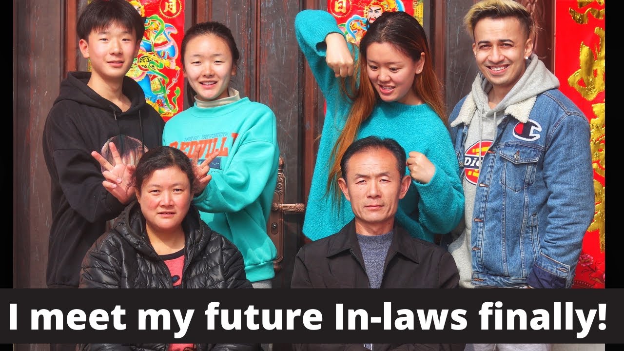 I Meet My Chinese Future In-Laws For The First Time On CNY! (শ্বশুরবাড়ি VLOG)
