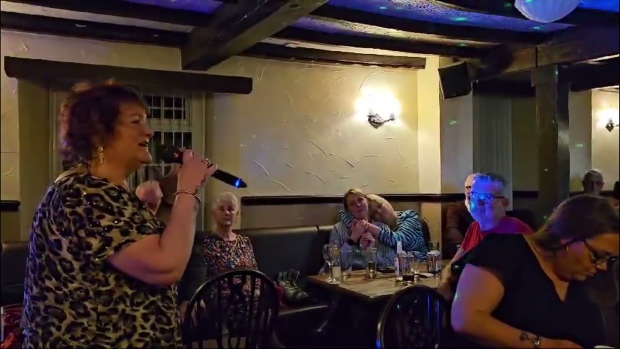 Great night at Quakers Yard 🎤🎶