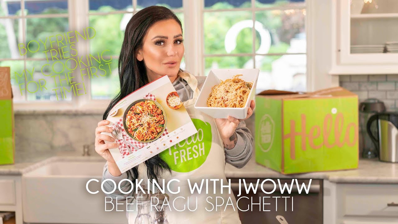 MY BOYFRIEND TRIES MY COOKING FOR THE FIRST TIME || COOKING WITH JWOWW