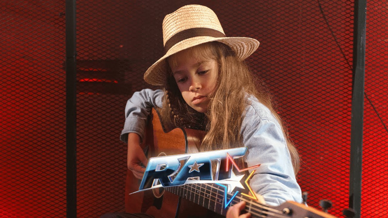 Carol Oprea a topit inimile tuturor, iar la final și-a dat singur Golden Buzz | Românii Au Talent 15