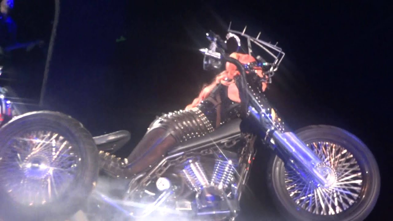 LADY GAGA - HEAVY METAL LOVER - NORWAY, OSLO 2012 - THE BORN THIS WAY BALL