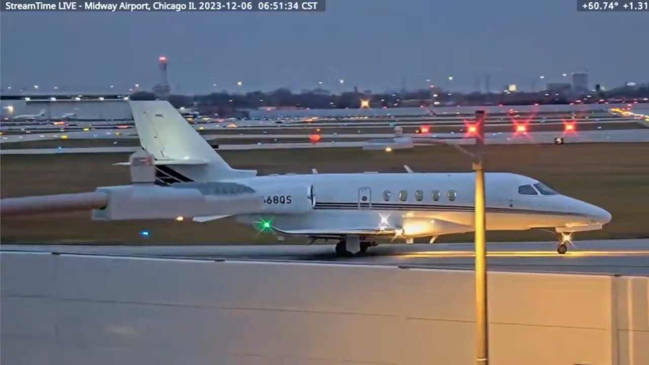 Chicago - Midway International Airport Live cam View| Relaxing Music | World Live Streams
