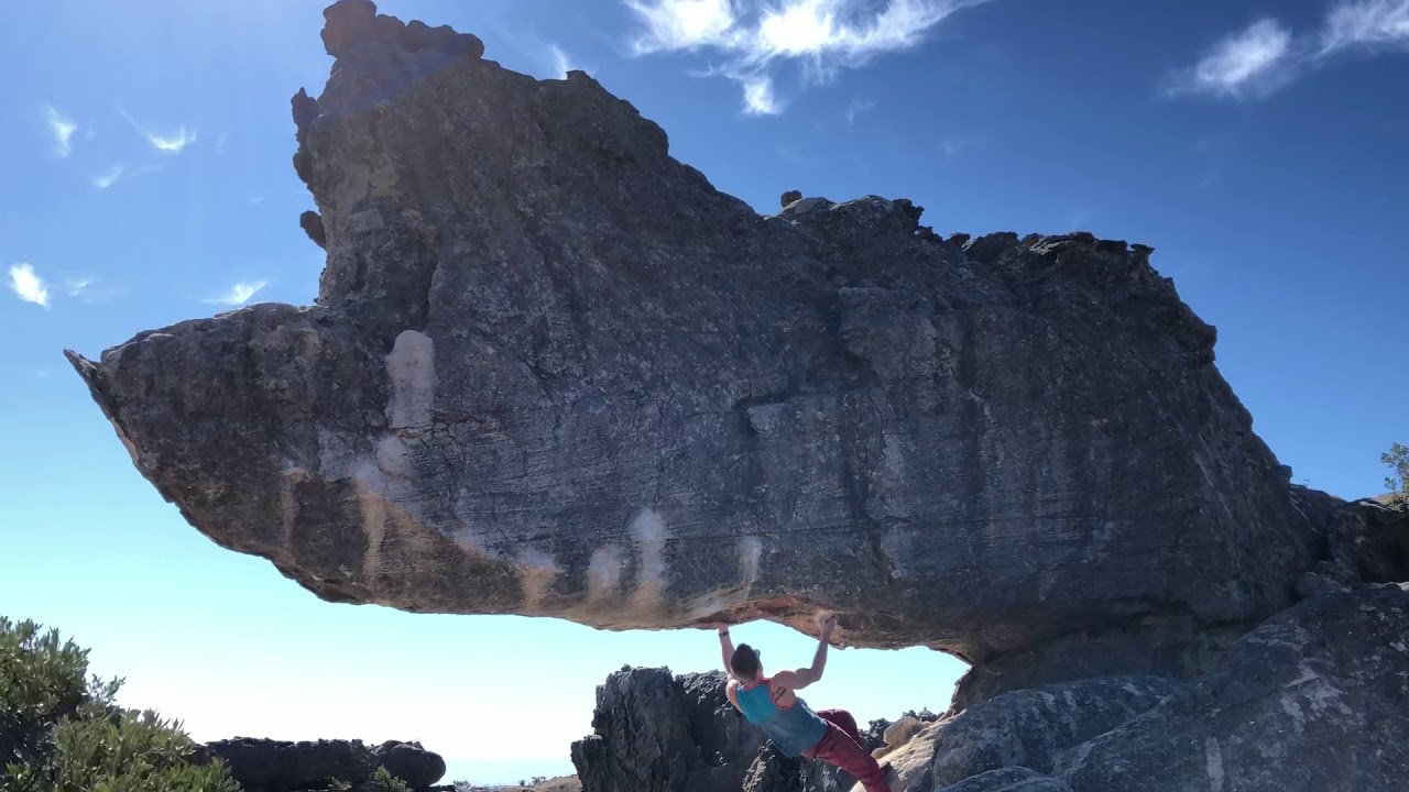 Rocklands - The Rhino V8