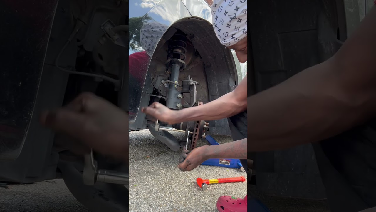2021 Nissan Versa brake pads and rotors replacement.