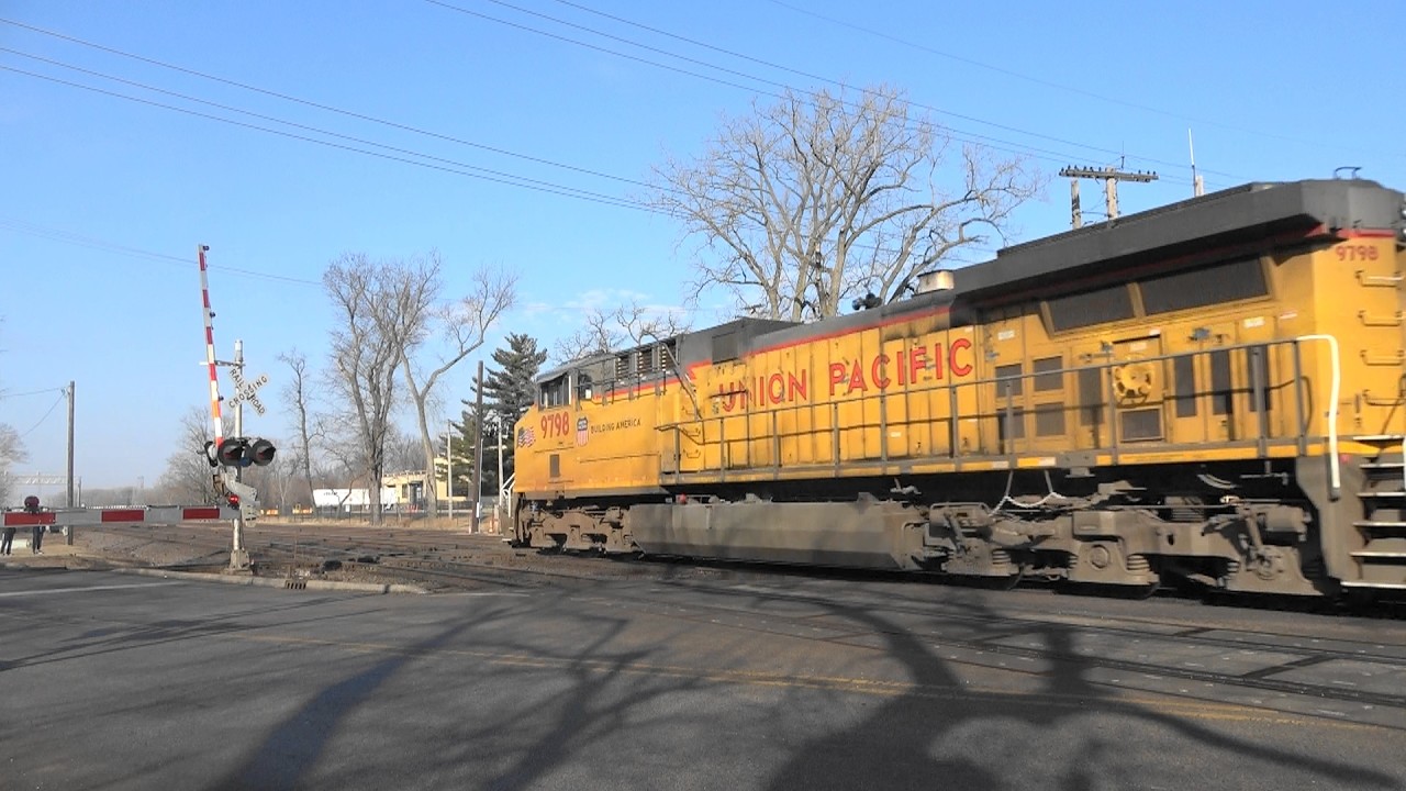 UP 9798 Leads a Z-Train, West Chicago, IL