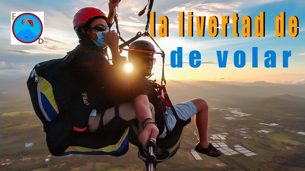 volando parapente en la hora dorada en jarabacoa \\ parapente en rd. francis diaz