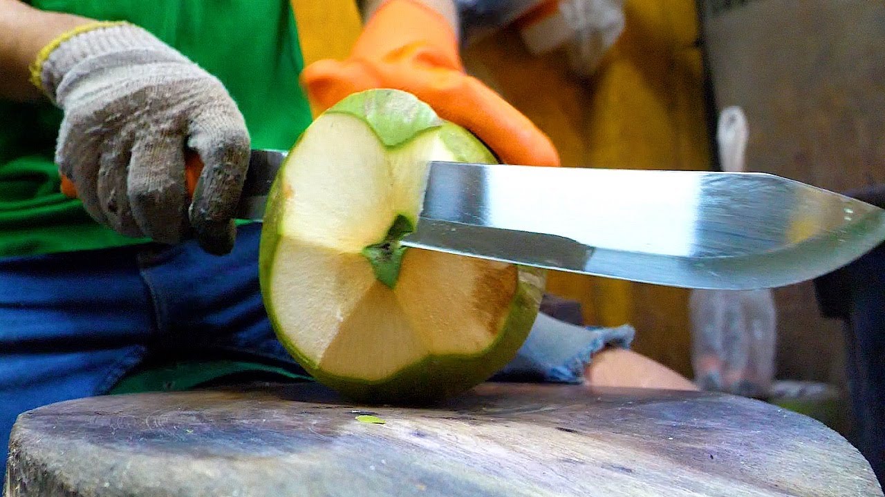 태국 코코넛 자르기 달인 / Amazing Coconut Cutting Skills - thai street food
