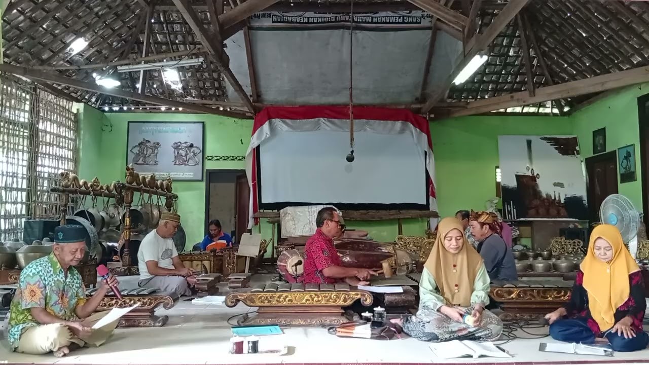Gladhi SA Kuswarini dbawah LDR Pangkur Tanjung Gunung pl br