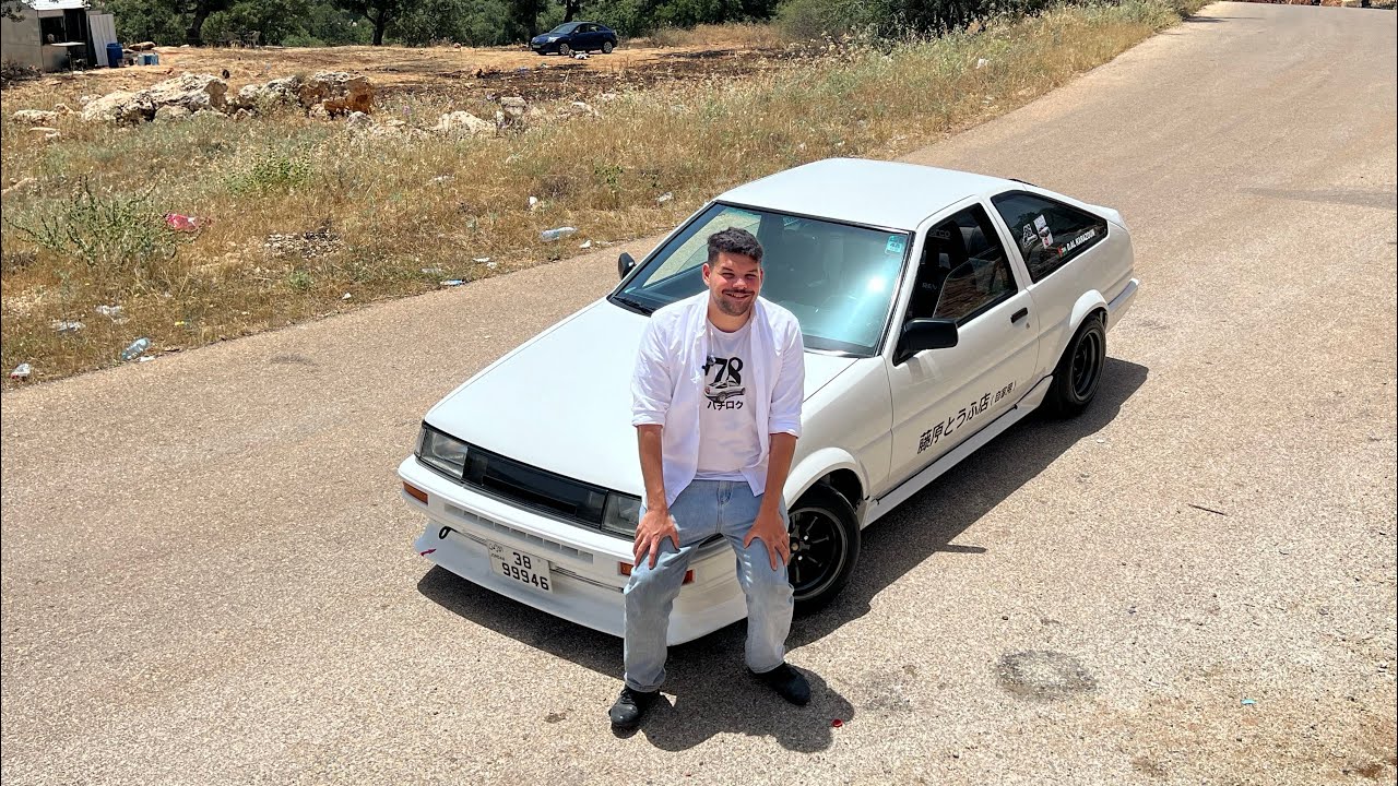 سيارة هي اساس الدرفت في العالم ( toyota corolla ae86 levin) تويوتا كورولا ليفن
