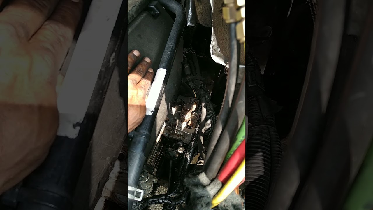 Por qué sale agua en tanques de aire #automobile #trailer #mechanic #auto #inspiration #mechanic 