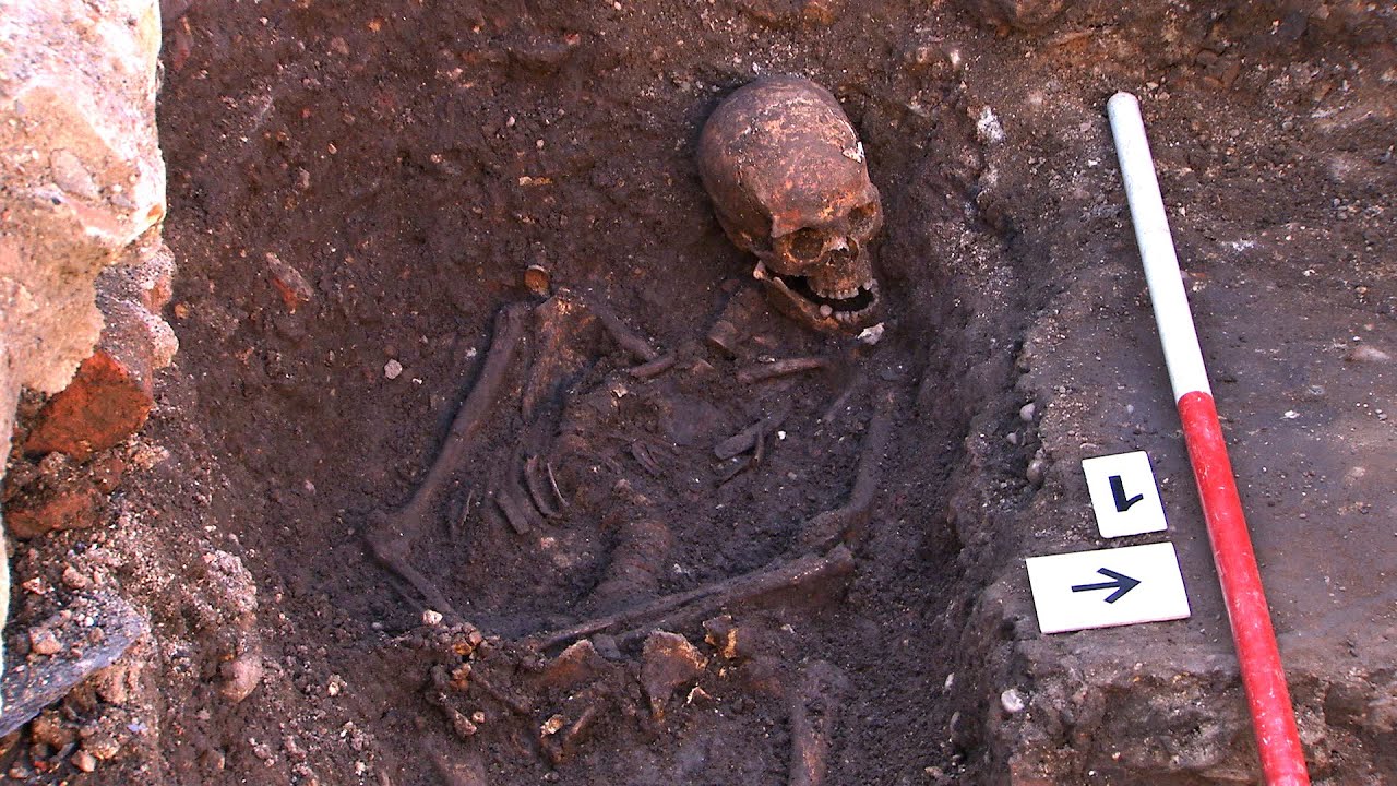 Richard III - The Archaeological Dig