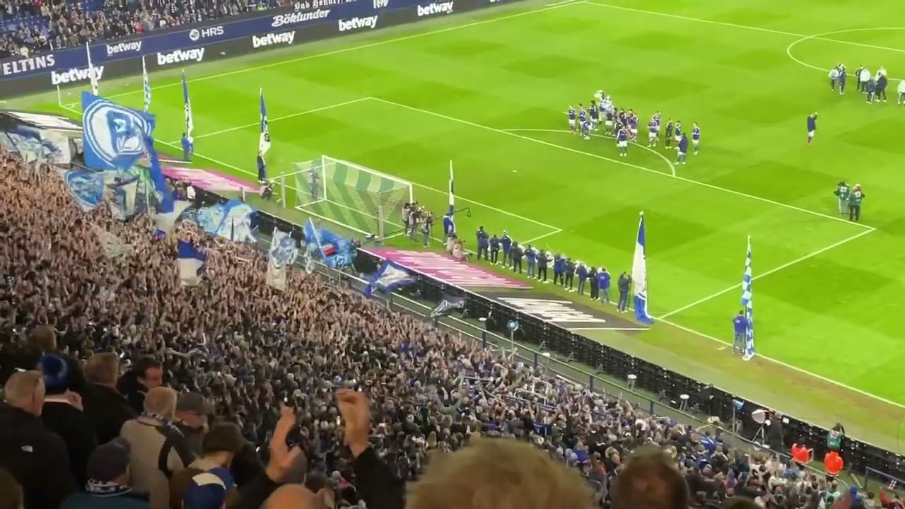 Asoziale Schalker: Nordkurve feiert 1:0 des S04 gegen Mainz 05