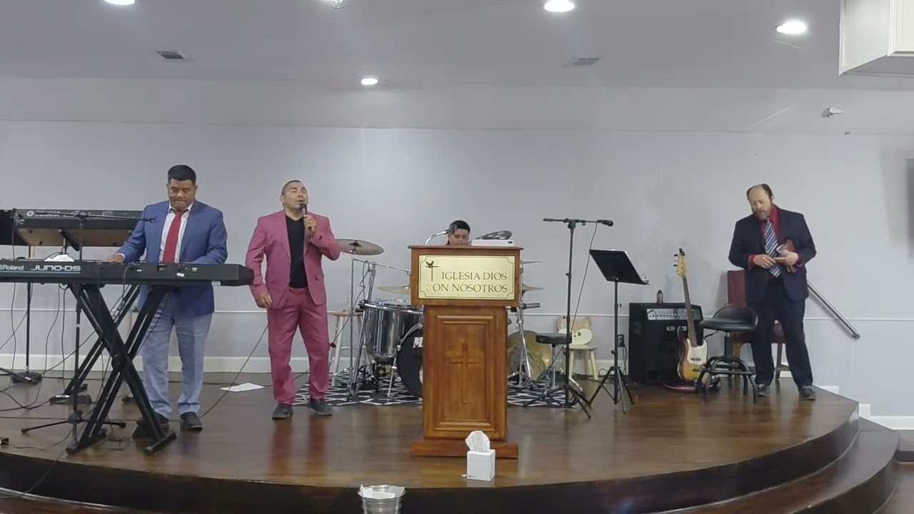 Digno Digno Digno Santo Santo Santo Tu ERES Santo