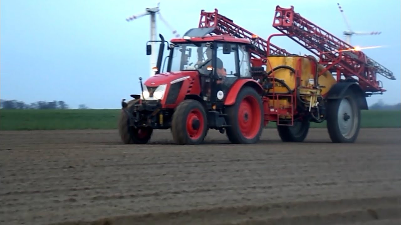 Nocne pryskanie 2022 w akcji Woprol 2500 Proton i Zetor Major 80