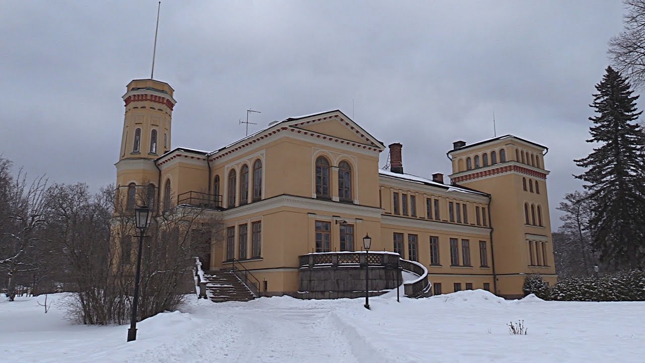Reportage från Surahammars herrgård, en kursgård där Opus Dei har reträtter och andra aktiviteter