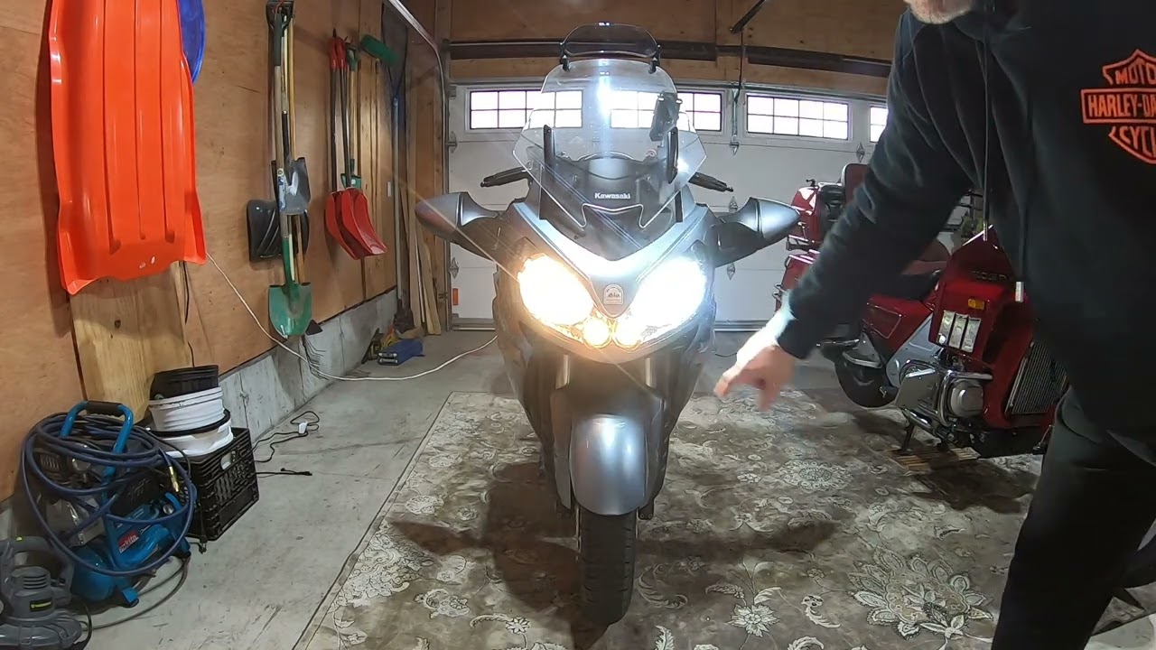Лампы LED на. Kawasaki GTR 14. И еще кой о чем.