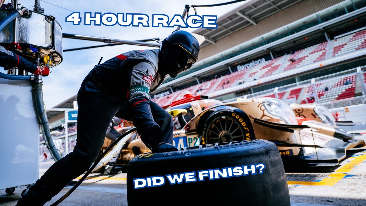 A Raceday as a Race Mechanic