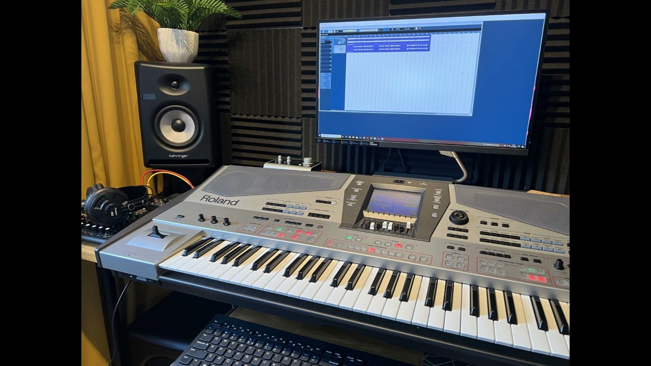 Roland E80 Country Demo Guitar Improvisation