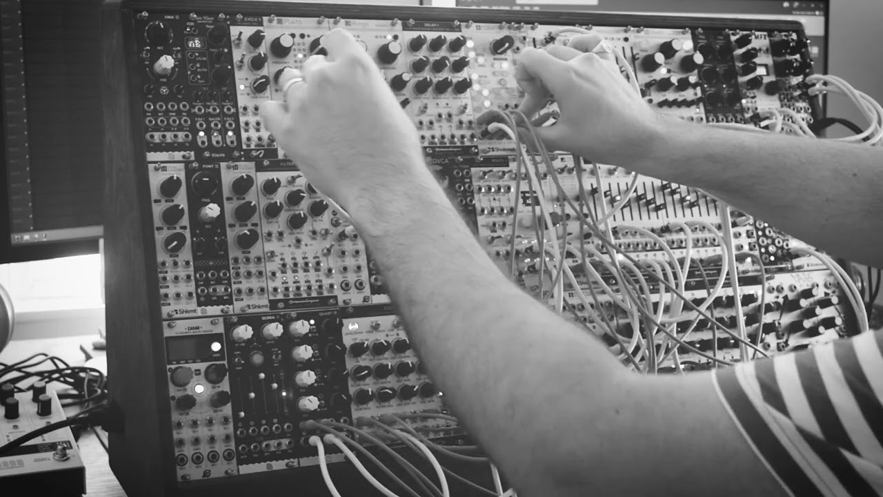 Early morning improv session 15 // Modular synth