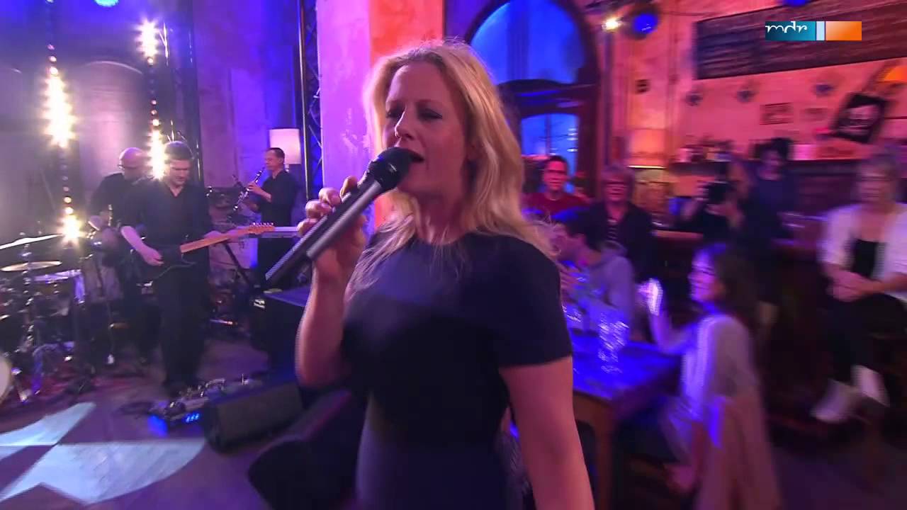 Barbara Schöneberger singt 