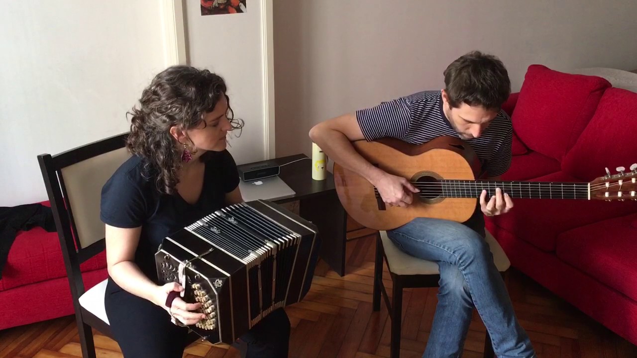 Decarísimo, Astor Piazzolla (ensayo)
