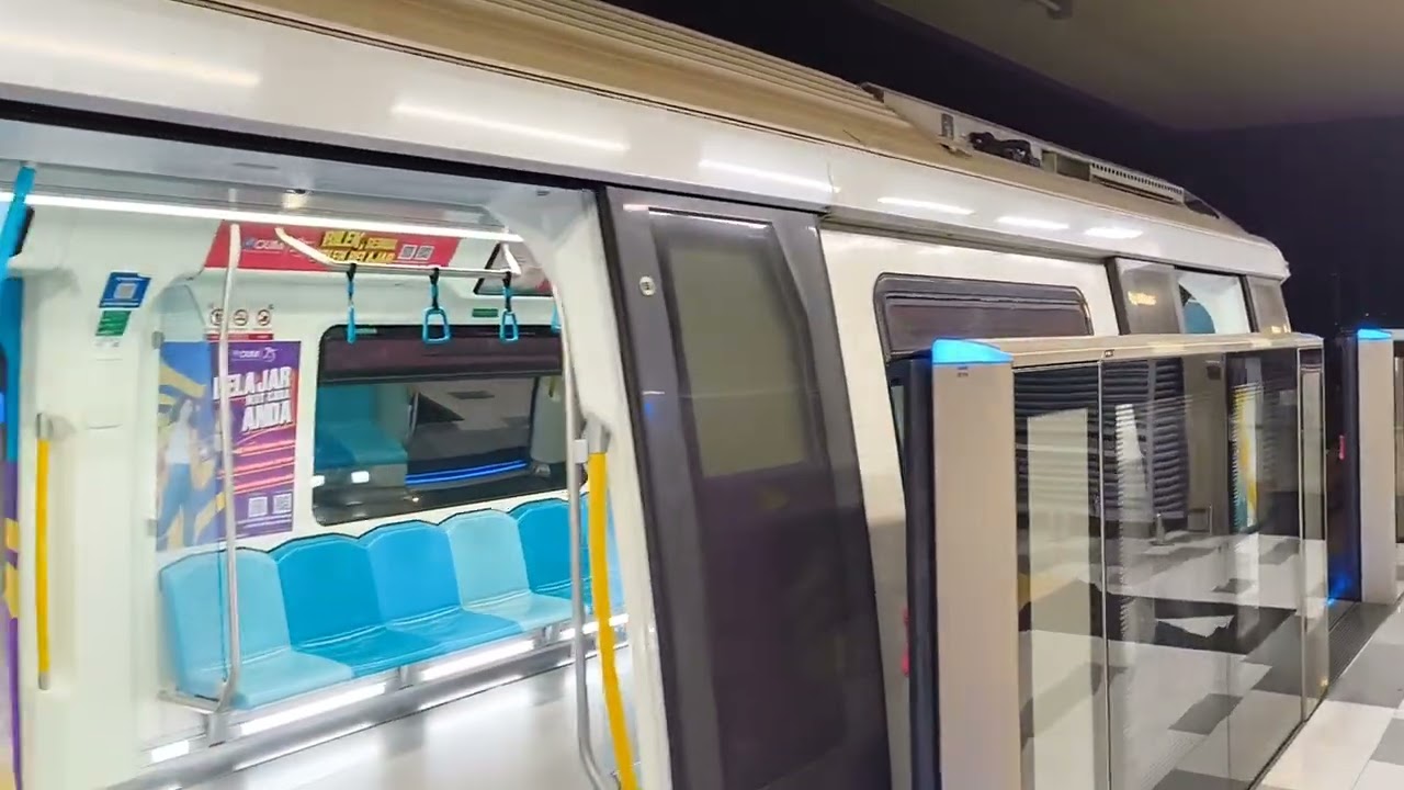 MRT Kajang Line Siemens Inspiro TR143 arriving and turnabout at Kajang.