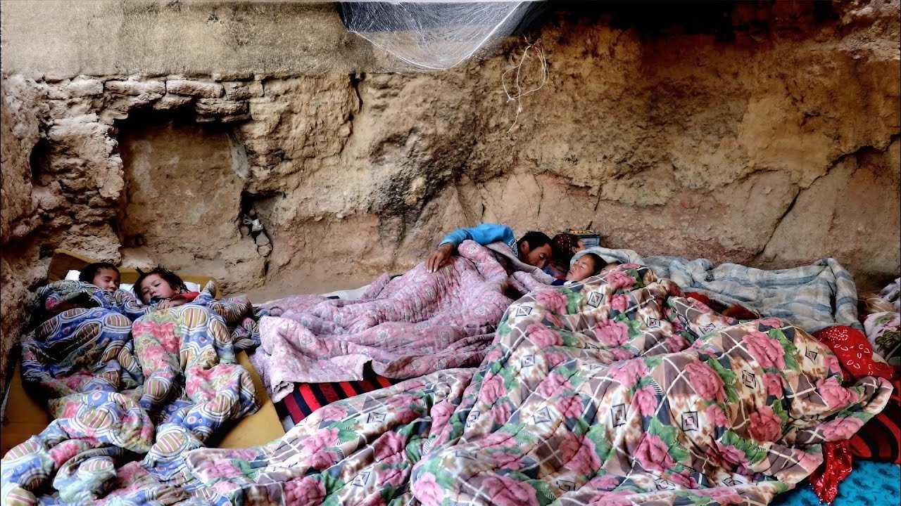 Rise and Shine: Breakfast in a Cave - A Day in the Life of a Big Family in Afghanistan