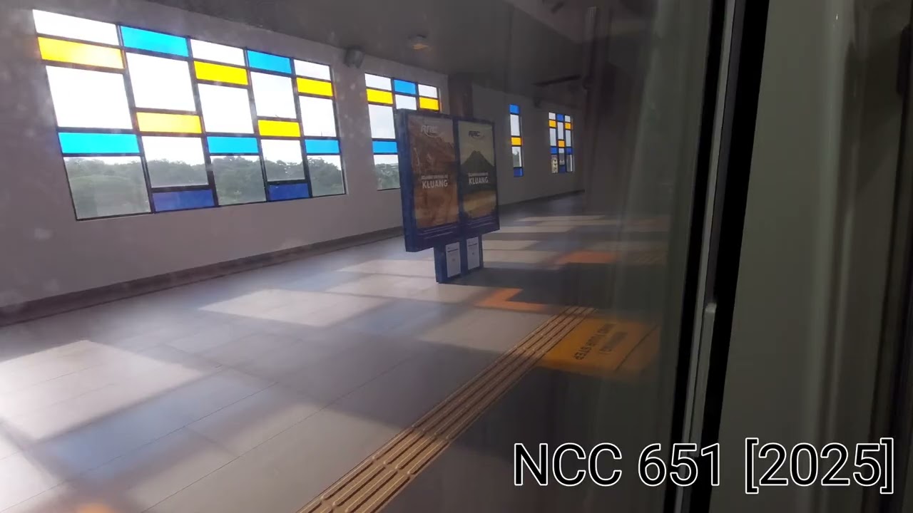 {Strong Motor!} ETS 3 - Ride On KTM Class 94 EMU [ETS 303] Departing Kluang