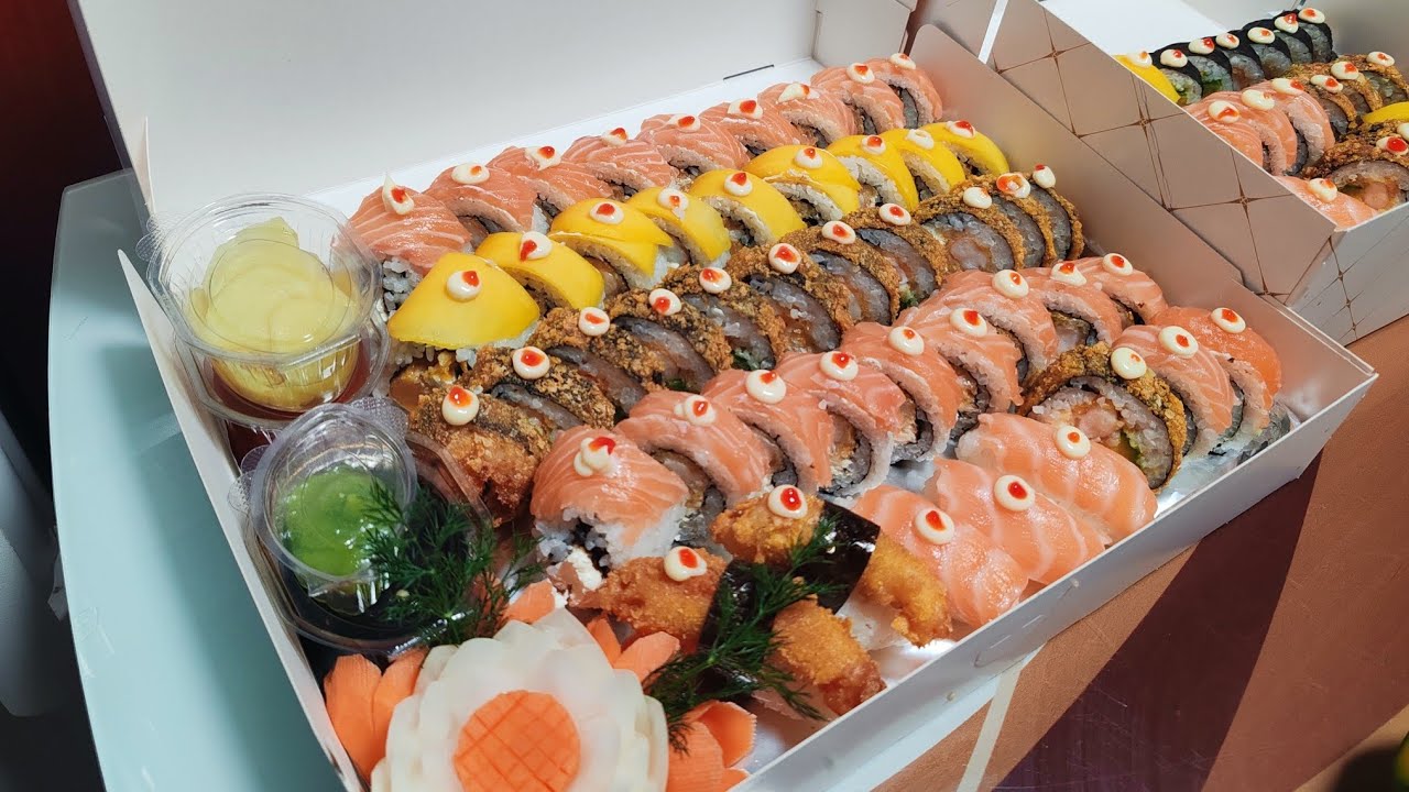 Mì xào tôm. Sushi . Bánh mì Cozonac cực ngon Em làm cho khách