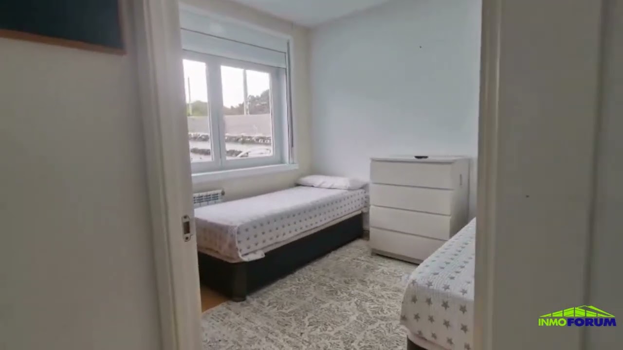 CASA INDEPENDIENTE JUNTO A LA PLAYA DE BARRAÑÁN CON PARCELA PRIVADA.