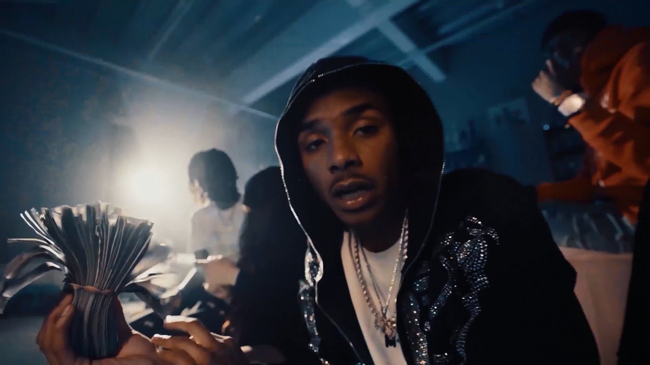 @biggabally7980 - MUTOMBO (dir. @LOUIEKNOWS) (Official Music Video)