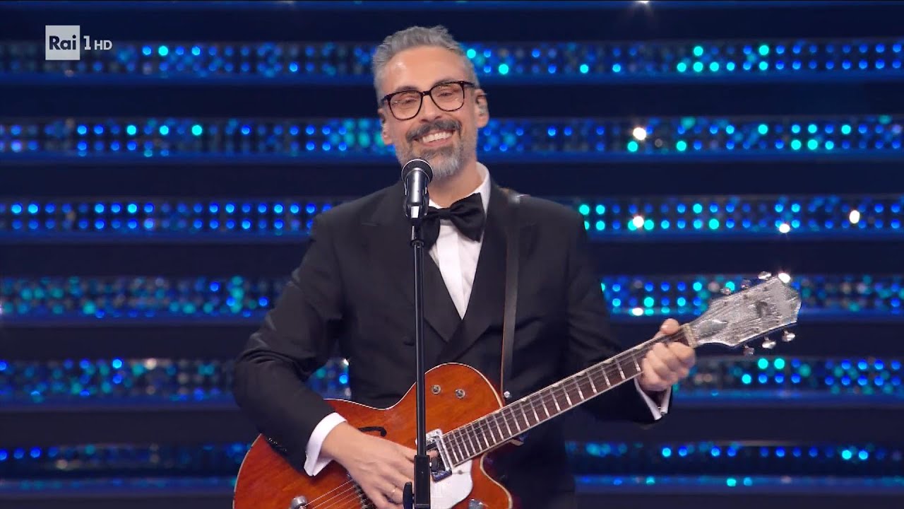 Brunori Sas - L'albero delle noci {SANREMO 2025} Live Audio - Photo/Video Show
