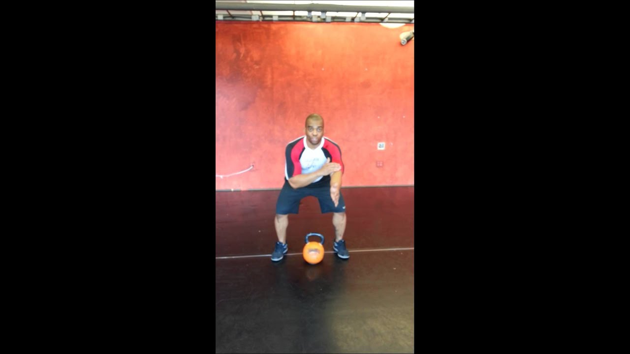 Kettlebell swing instruction by Ricardo Poblah