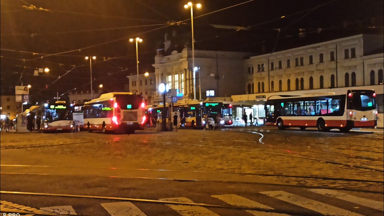 Brno autobusy nočn&iacute; odjezd/Brno buses night departure