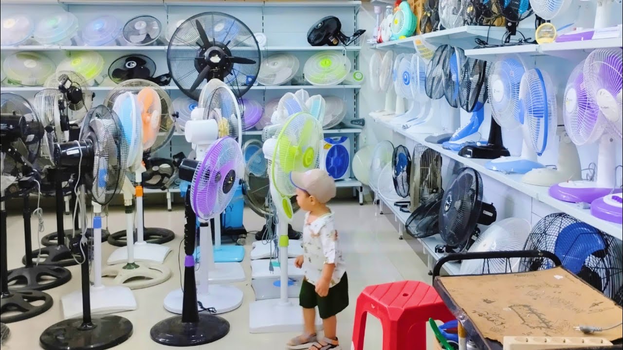 Grebek kipas angin di toko serba ada !!