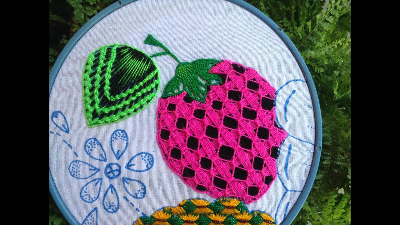 Bordado fantasia fresa KARIME  Creaciones Effi.