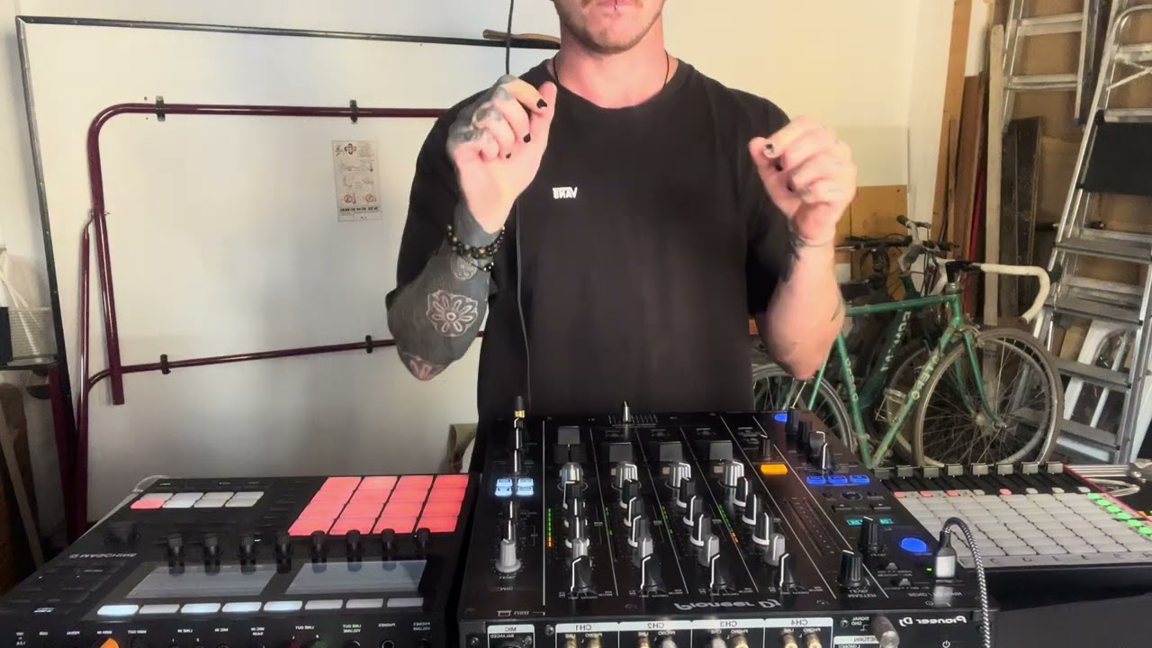 HARD TECHNO HYBRID SET - Rafael Leonardo (SPAIN)