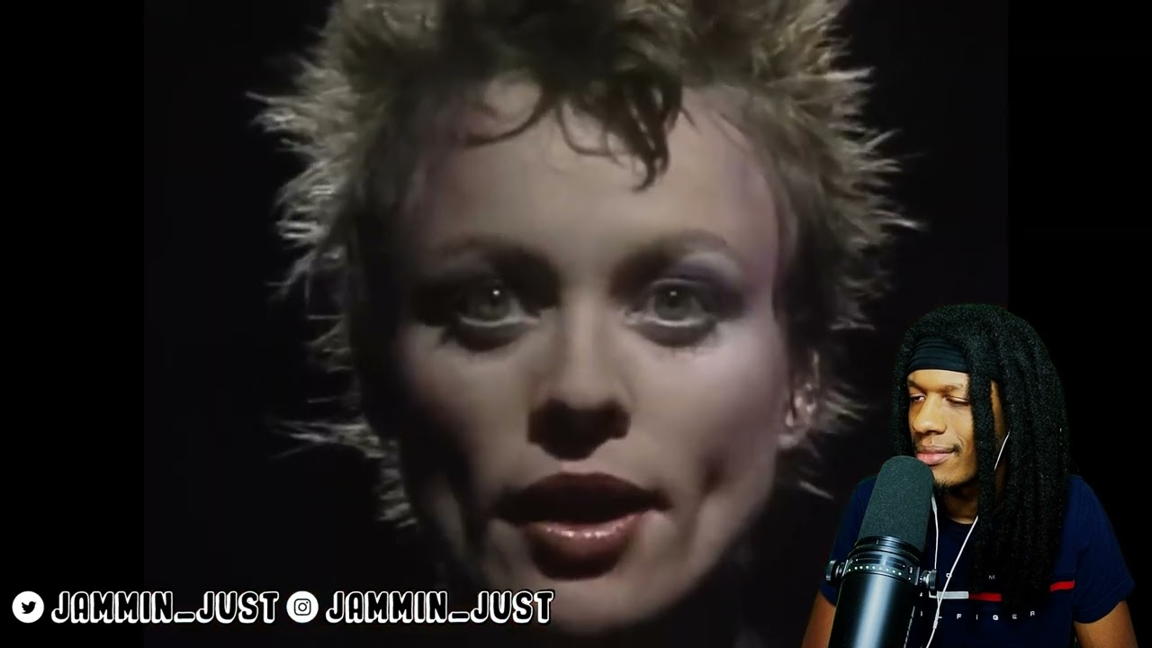 FIRST TIME HEARING Laurie Anderson - O Superman REACTION