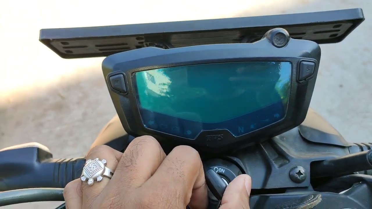 ##TVS Apache 160 4 special edition ##low  fuel indicator in kilometre drive