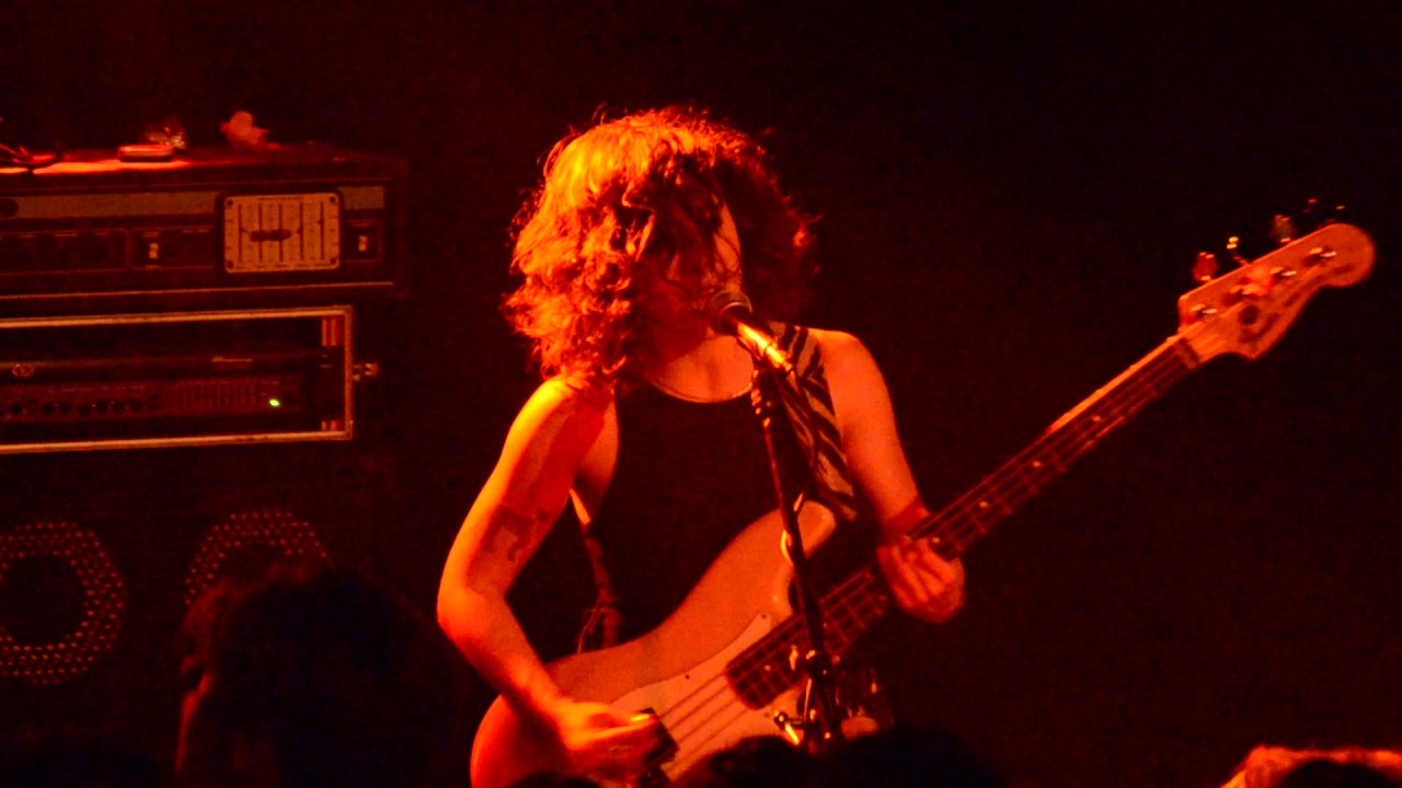 REPETITOR - CRVENA (LIVE @ DOM OMLADINE)