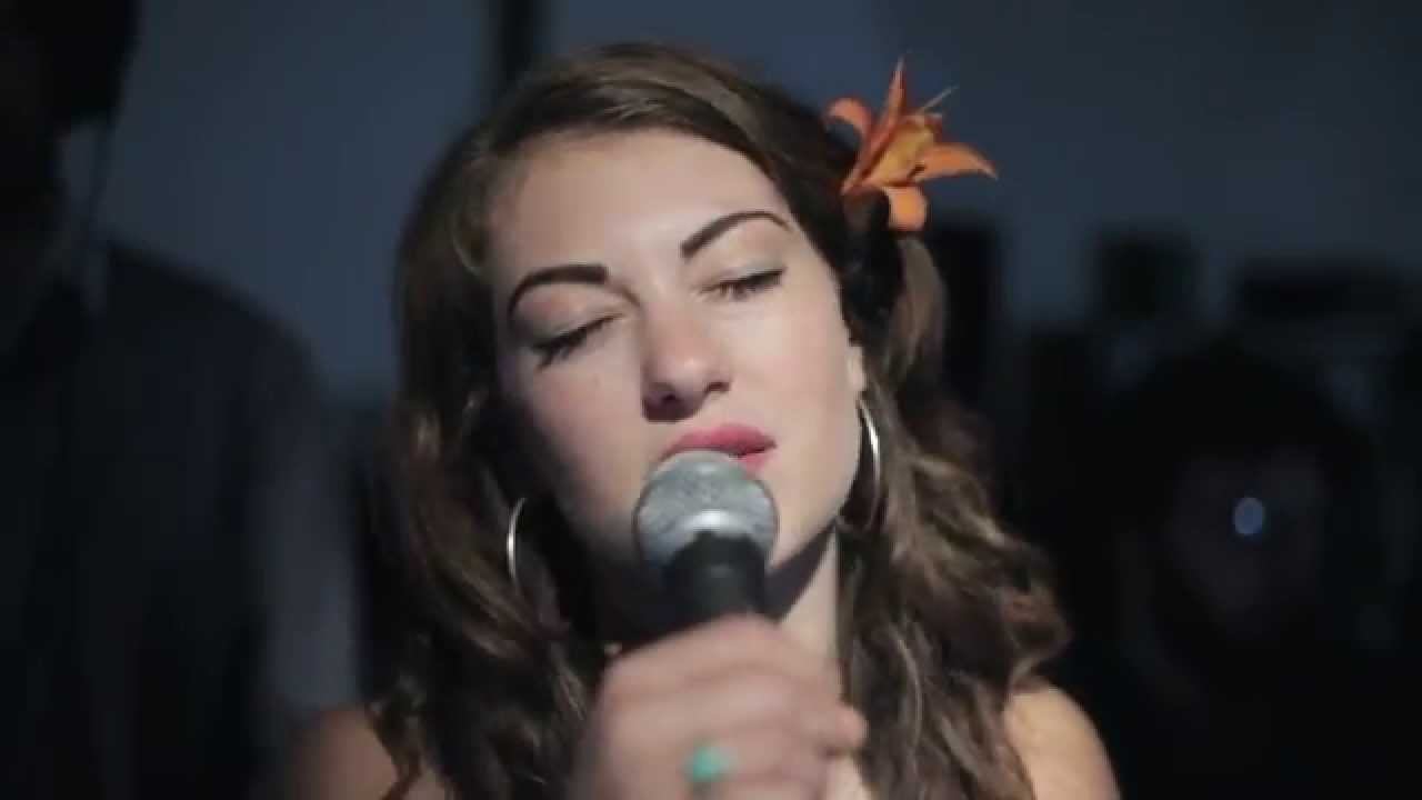 Joanna Teters & Mad Satta- 