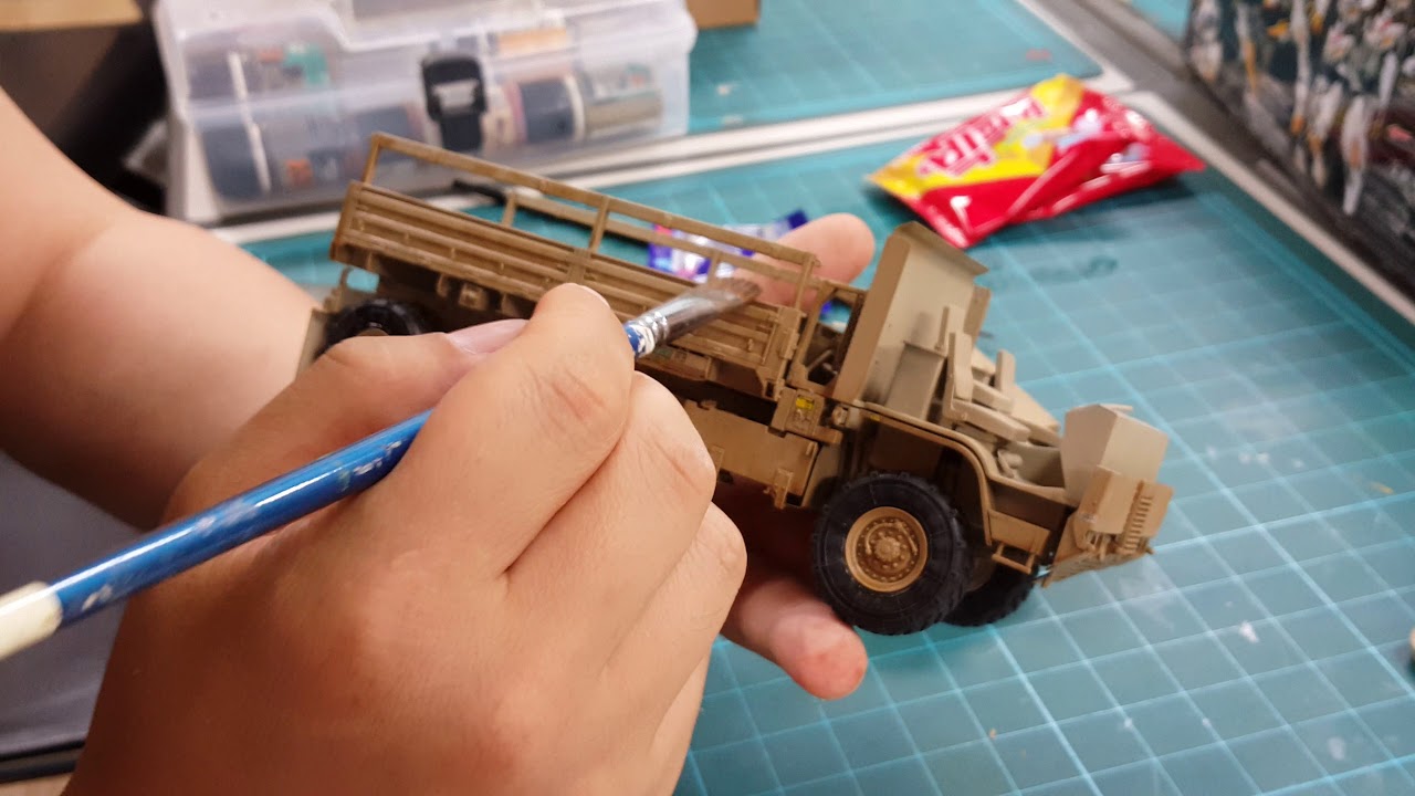 튜닝타임즈 프라모델 강좌 구로팀 박천택님의 Trumpeter 트럼페터 1/35 M1083 FMTV Armor Cab 미군트럭 유화 워싱