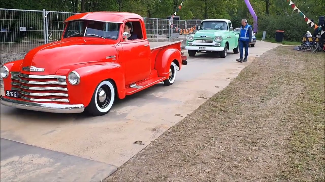Oldtimerfestival Hoornsterzwaag 2023, Die Einfahrt