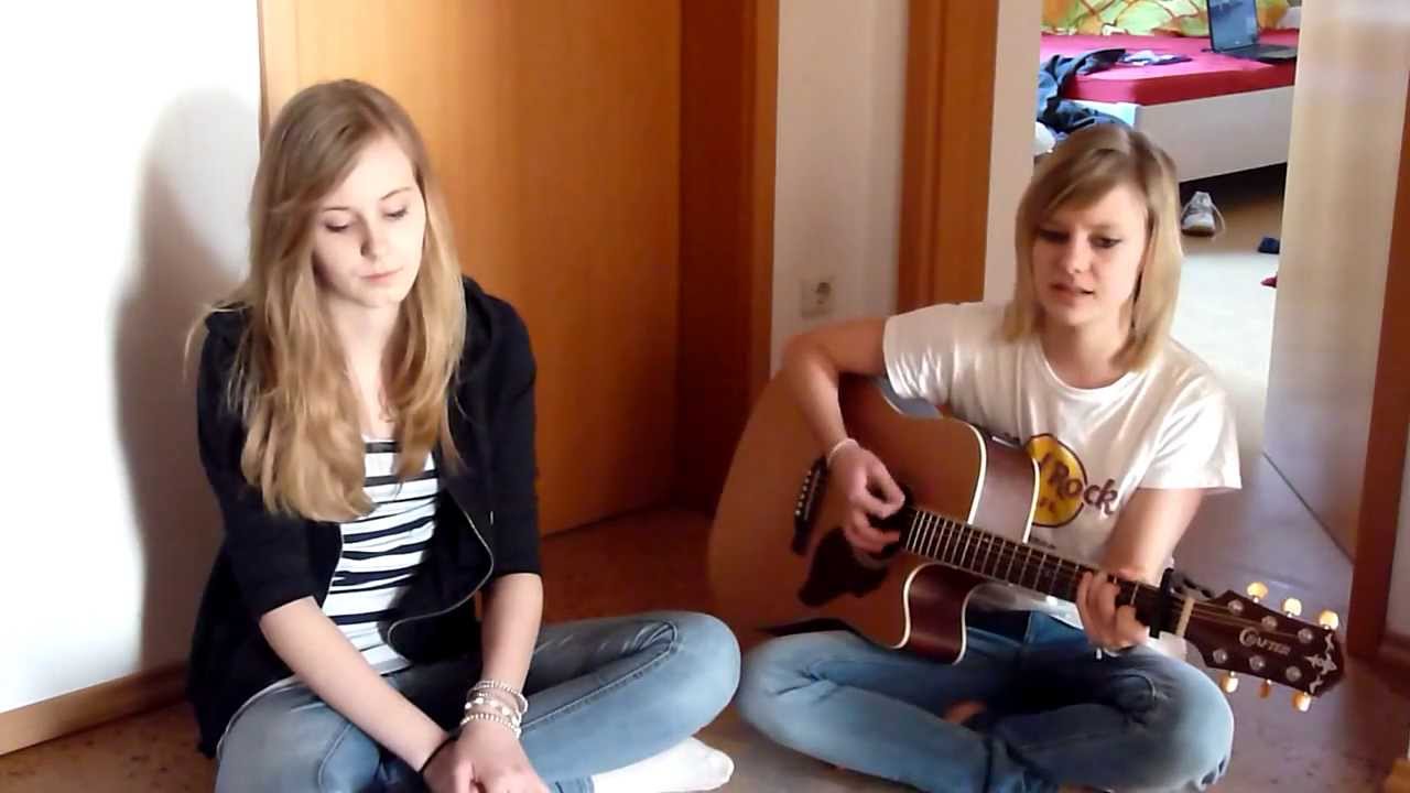 Numb/Pushing Me Away - Linkin Park MASHUP
